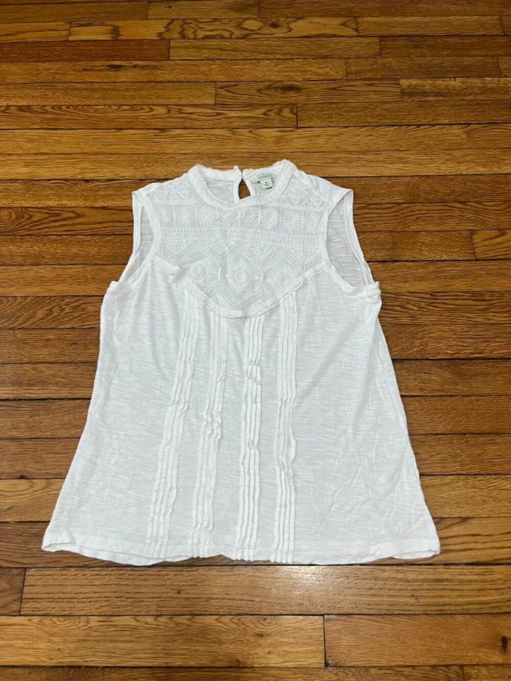 Sundance Sleeveless White Lace Yoke Women's Top